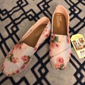 Floral Toms, brand new with tags